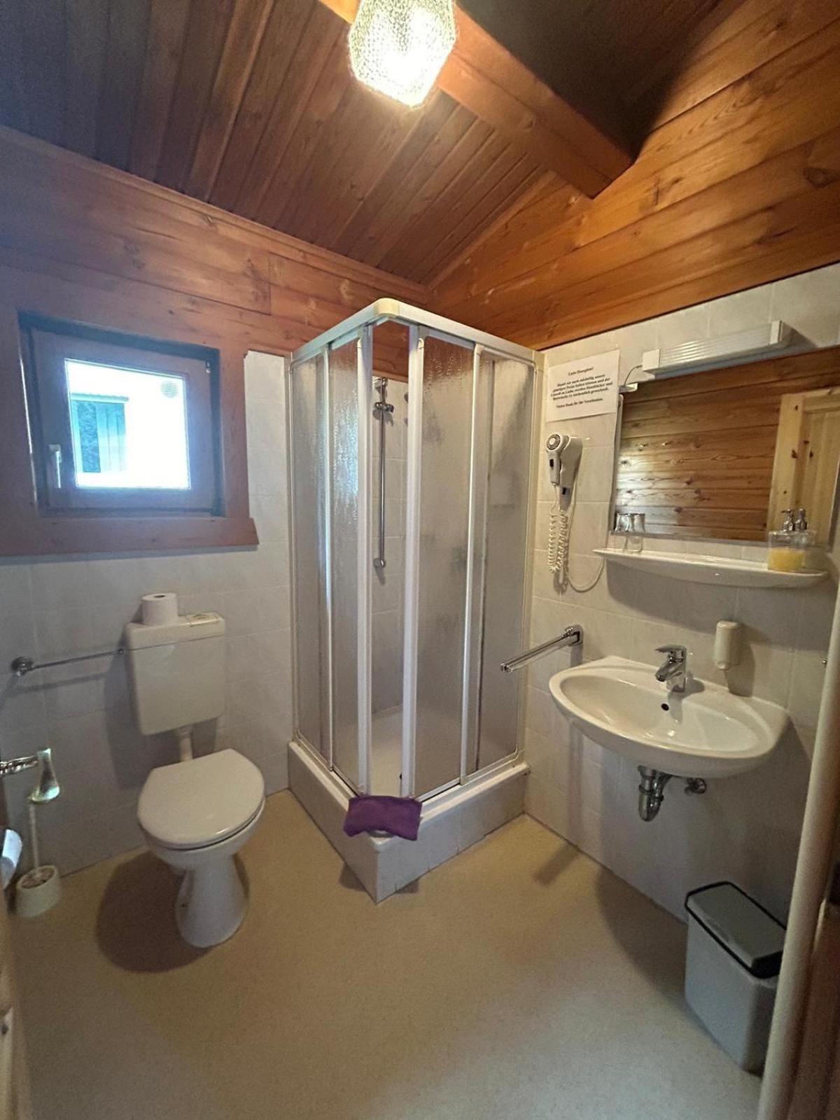 Abb Sportcenter Gaensefurth, Doppelzimmer Ohne Kueche, Standard Doppelzimmer Mit Kueche Hecklingen  ภายนอก รูปภาพ